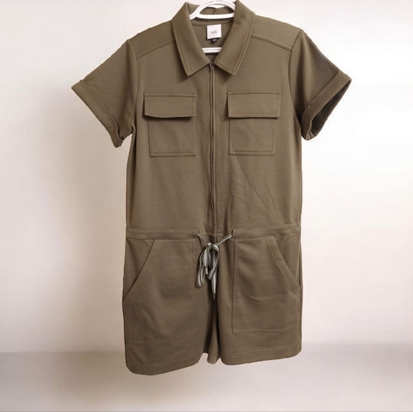 Cabi Olive Green Short Sleeve Romper Size S Like New - Picture 1 of 7